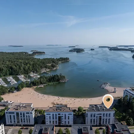 1-bedroom Beachfront With Balcony, Sauna And Parking In Aurinkolahti Apartmán Helsinky