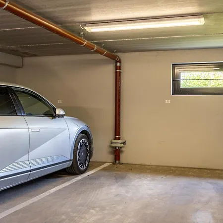 Apartment 1-bedroom Beachfront With Balcony, Sauna And Parking In Aurinkolahti