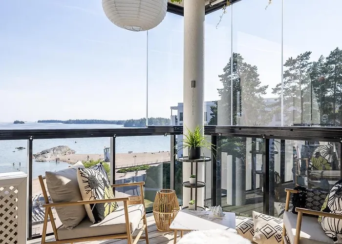 1-bedroom Beachfront With Balcony, Sauna And Parking In Aurinkolahti