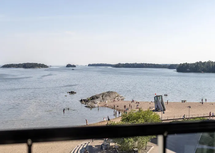 Apartamento 1-bedroom Beachfront With Balcony, Sauna And Parking In Aurinkolahti Helsínquia