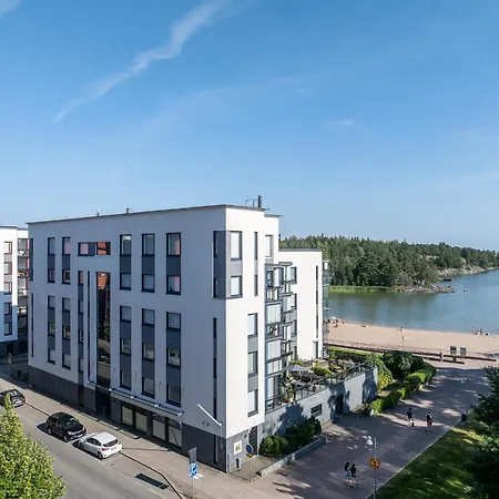 1-bedroom Beachfront With Balcony, Sauna And Parking In Aurinkolahti Apartmán *