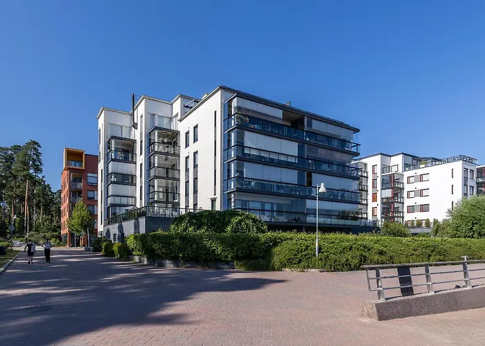 1-bedroom Beachfront With Balcony, Sauna And Parking In Aurinkolahti Helsinky