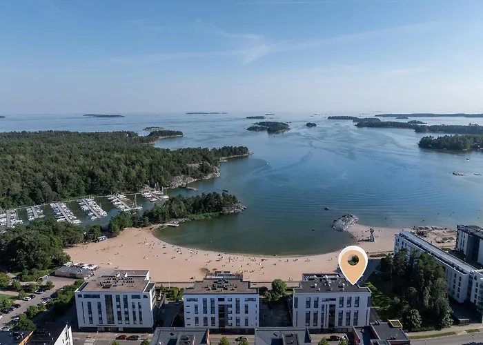 1-bedroom Beachfront With Balcony, Sauna And Parking In Aurinkolahti Apartmán Helsinky