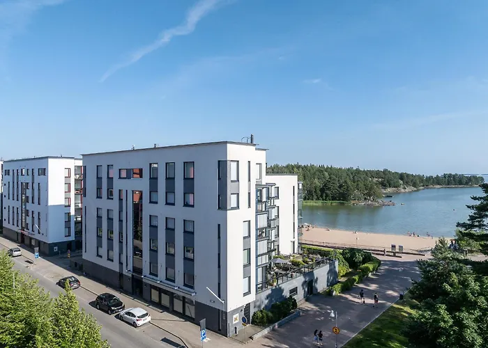 1-bedroom Beachfront With Balcony, Sauna And Parking In Aurinkolahti Apartmán *