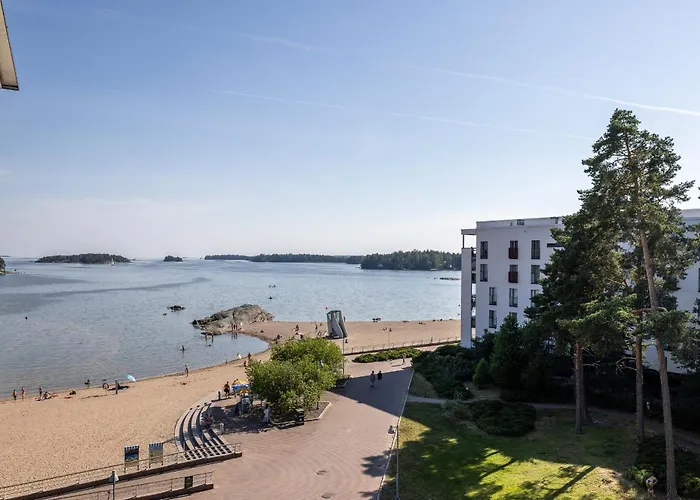 1-bedroom Beachfront With Balcony, Sauna And Parking In Aurinkolahti Apartmán *