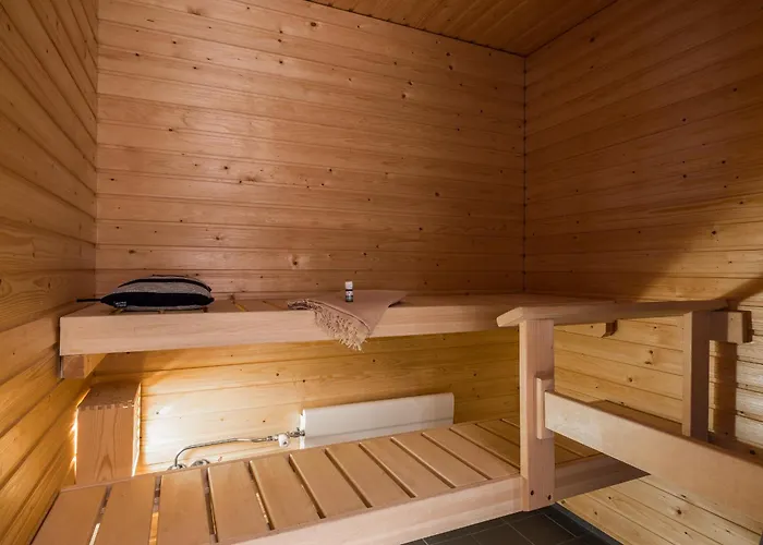 Apartmán 1-bedroom Beachfront With Balcony, Sauna And Parking In Aurinkolahti *