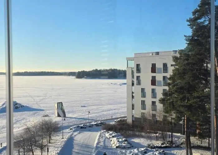 1-bedroom Beachfront With Balcony, Sauna And Parking In Aurinkolahti