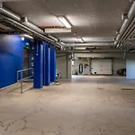 Apartment 1-bedroom Beachfront With Balcony, Sauna And Parking In Aurinkolahti *