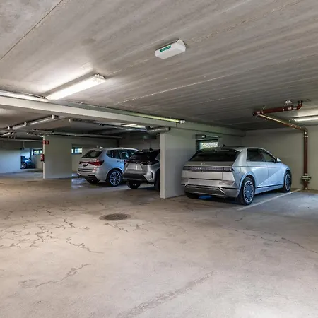 1-bedroom Beachfront With Balcony, Sauna And Parking In Aurinkolahti