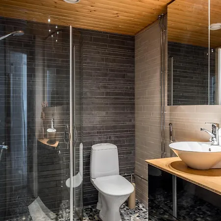 1-bedroom Beachfront With Balcony, Sauna And Parking In Aurinkolahti *